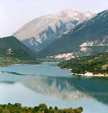 URLAUB in der BARREA See - Abruzzen